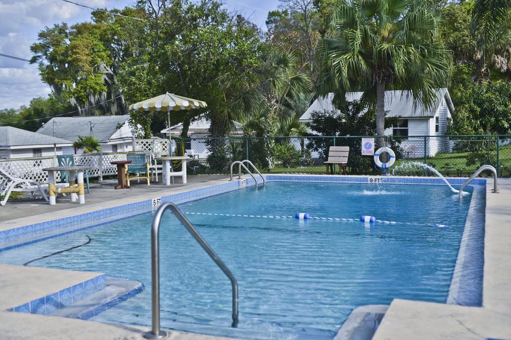 Lake Ida Beach Resort Winter Haven Buitenkant foto
