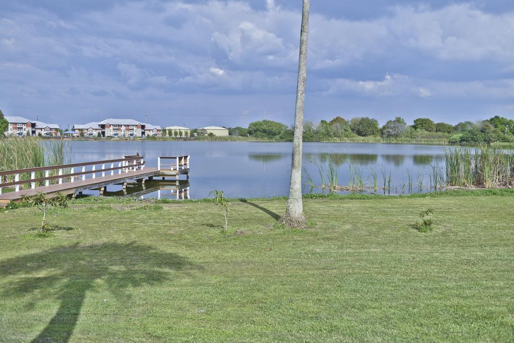 Lake Ida Beach Resort Winter Haven Buitenkant foto
